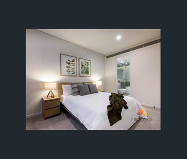 Elegant 2 Bedroom QII Abode - River Views / High Ceilings - Photo 6