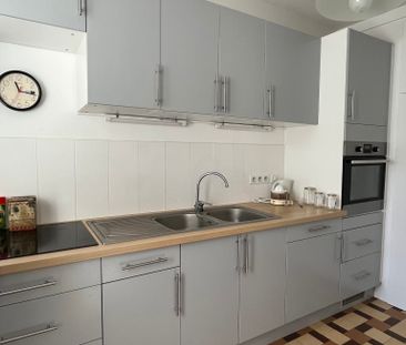 A LOUER T2 MEUBLE QUARTIER REPUBLIQUE BEAUX ARTS - Photo 5