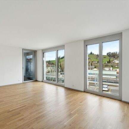 1er mois de loyer gratuit - Vie moderne, loggia et coin salon - Photo 1