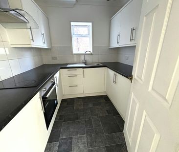 End of terrace house to rent on - Photo 6