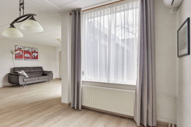 Barendrechtstraat, Tilburg, Nederland - Photo 1