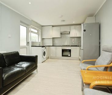 5 bedroom terraced house to rent - Photo 1