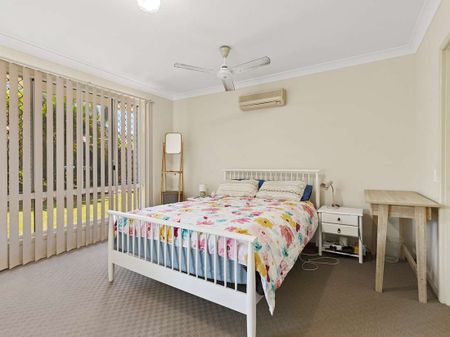 LARGE FAMILY HOME IN FOREST GARDENS - Photo 4