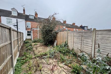 Edward Street - Photo 2