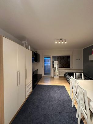 Möbelierte 1-Zimmer Wohnung / OF Waldstr. / 5min zur Innenstadt - Photo 1