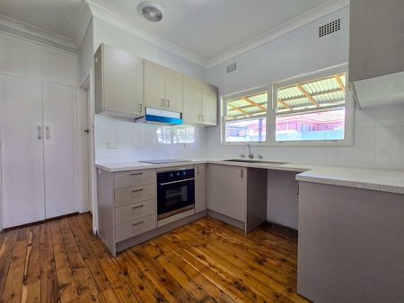 Home For Rent - Photo 4