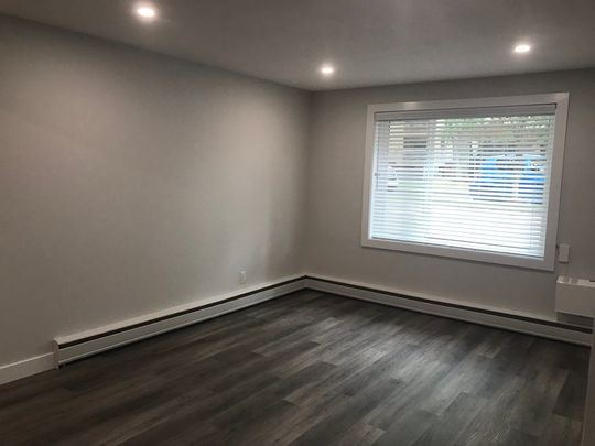 CRESTLINE APARTMENTS - Photo 1