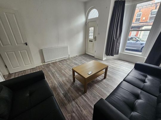 4 bedroom house to rent - Photo 1