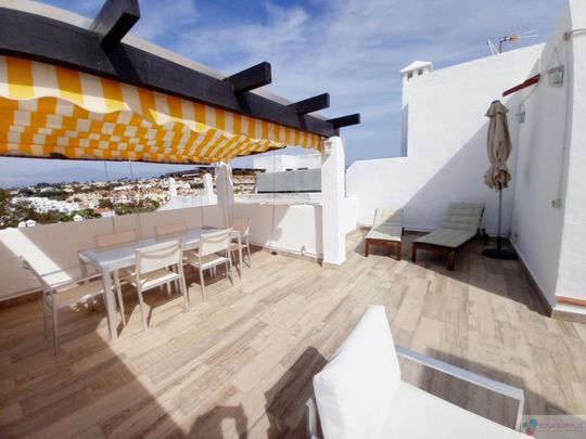 Atico en alquiler en Estepona - Photo 1
