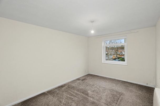 Maple Road, Surbiton - 2 bedrooms Property for lettings - Seymours - Photo 1