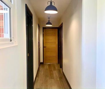 3 bedroom flat share to rent - Photo 1