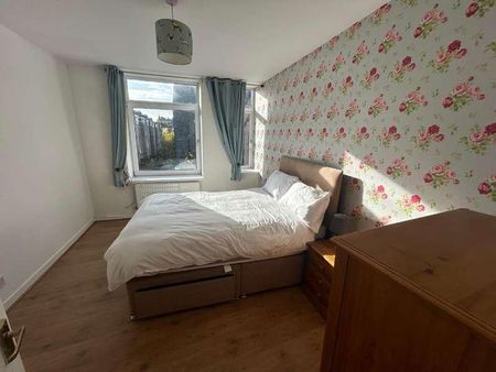 Raeburn Place, Rosemount, Aberdeen, AB25 - Photo 3