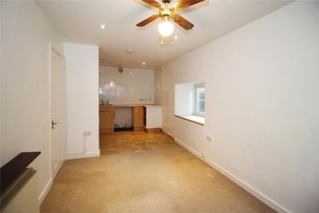 2 bedroom end of terrace house to rent - Photo 2