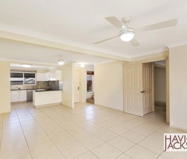 2 / 34 Stoneleigh Street, Albion QLD 4010 - Photo 2