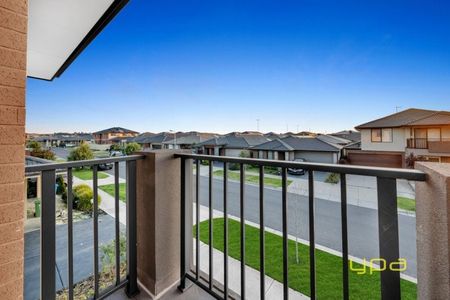 14 Romulus Crescent, Cranbourne West - Photo 4