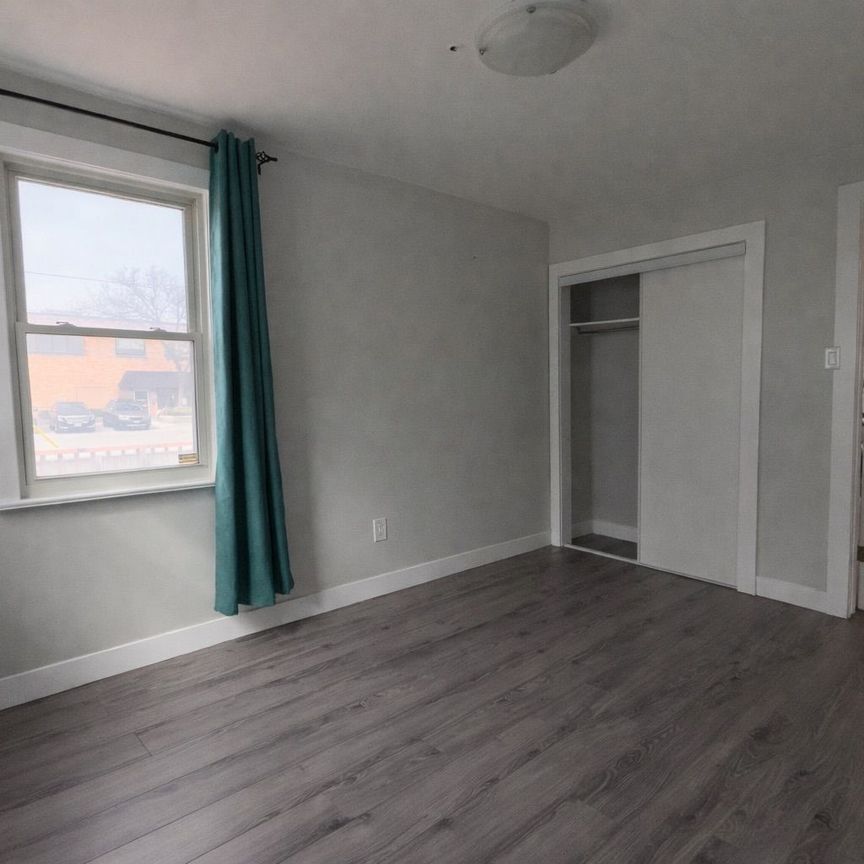 For Lease - 1227 Trafalgar Street, London East, Ontario - Photo 1