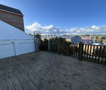 2 bedroom terraced house to rent - Photo 2