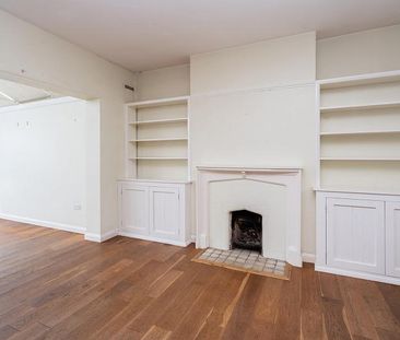 4 bedroom house to rent Stanley Park Road, Carshalton, SM5 - Photo 1
