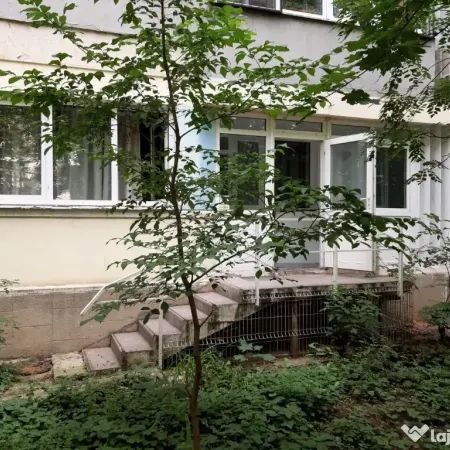 Inchiriez spatiu nerezidential in bloc 4 et. - Bucuresti (Bucuresti-Ilfov) - Fotografie 1