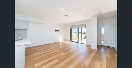 Stunning, Low Maintenance Family Living in Tralee! - Photo 2