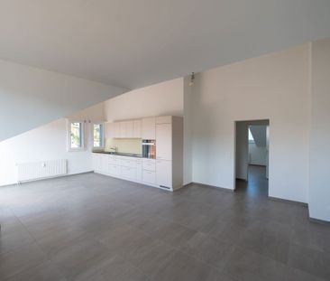 moderne Wohnung mit eigenem Waschturm - Photo 2