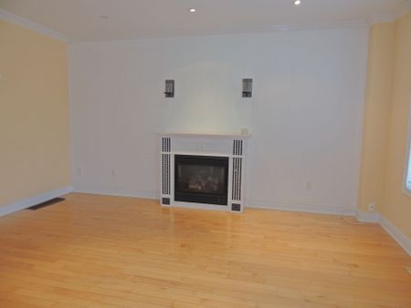 For Lease - 42 Westminster Circle Unit# Upper, Barrie, Ontario - Photo 2