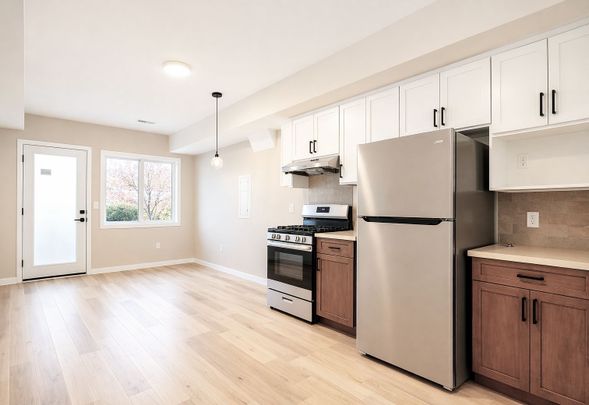 For Lease - 15 Waddington Crescent Unit# 2, Toronto, Ontario - Photo 1