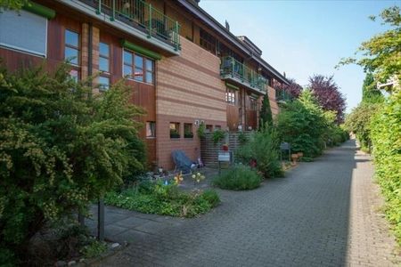 Renovated maisonette apartment with sitting area in the garden - Photo 3