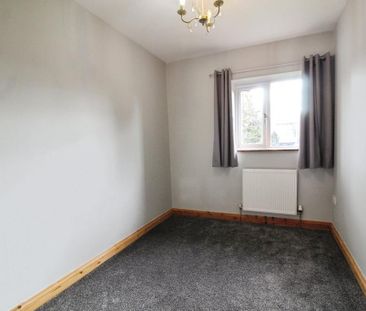 4 bedroom detached house to rent - Photo 3