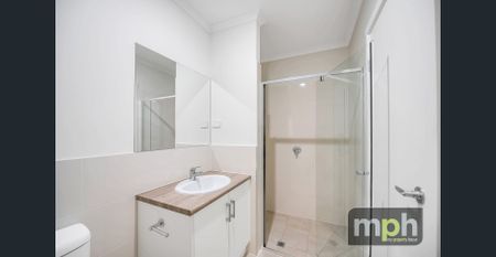 Brand New Three Bedroom Home! - Photo 5