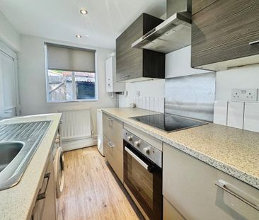 2 bedroom terraced house to rent - Photo 5