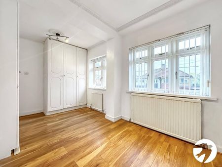 4 bedroom semi-detached house to rent - Photo 3