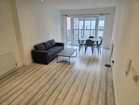 2 bedroom flat to rent - Photo 3