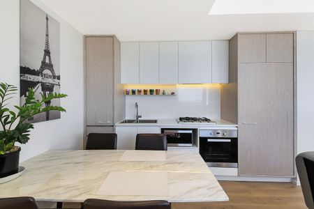 Level 21 I Open View I Timber Flooring - Photo 4