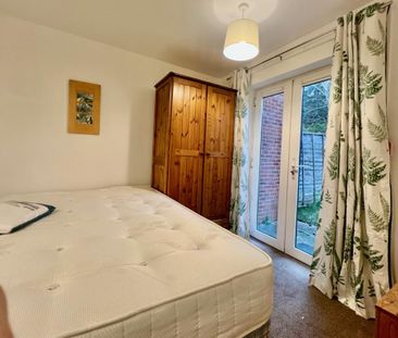 1 bedroom house of multiple occupation to rent - Photo 5