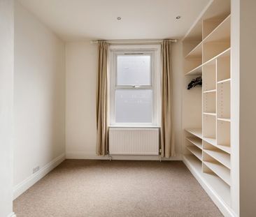 2 Bed Flat - Photo 1