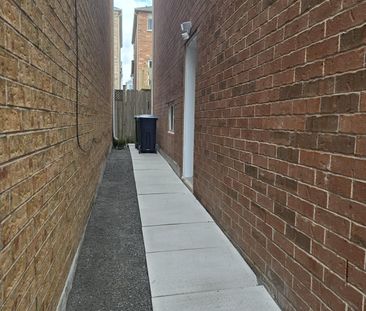 For Lease - 117 Vessel (BSMT) Crescent, Toronto, Ontario - Photo 6