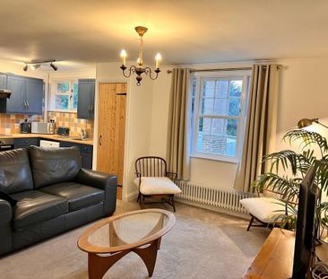 3 bedroom flat to rent - Photo 3