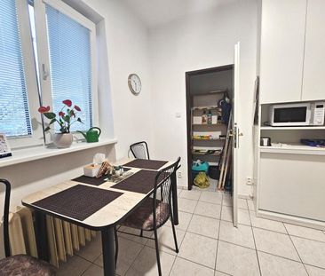Pronájem bytu 2+1 69 m² - Photo 1