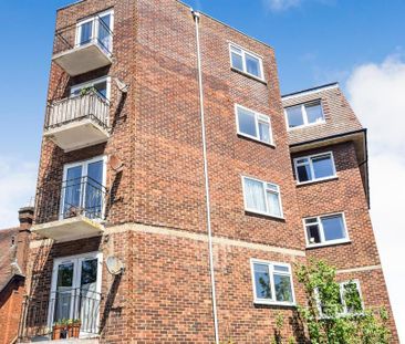 2 bedroom flat to rent - Photo 4