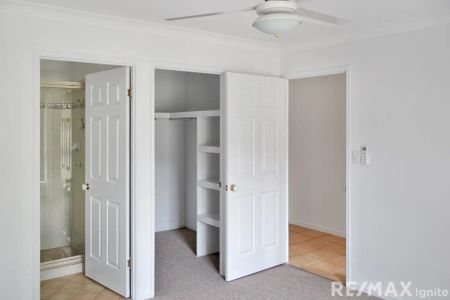 11 Swallowtail Crescent, Springfield Lakes QLD 4300 - Photo 3