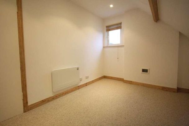 Chaucer Road, Ashford, TW15 - Photo 1