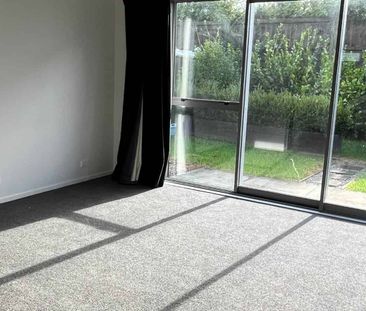 Great Family Home in the heart of Hobsonville ... - Photo 1