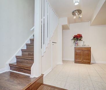 For Lease - 137 Laramie Crescent, Vaughan, Ontario - Photo 4
