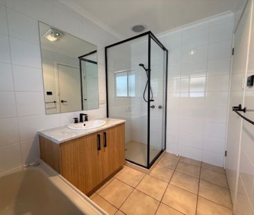 RENOVATED TWO BEDROOM UNIT! - Photo 6