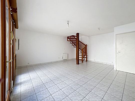 Location appartement 3 pièces, 53.00m², Château-Gontier-sur-Mayenne - Photo 1
