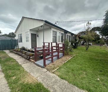 Spacious 3 Bedroom family home!! - Photo 6
