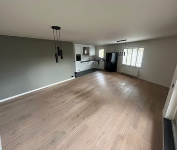 Appartement te huur - Foto 1