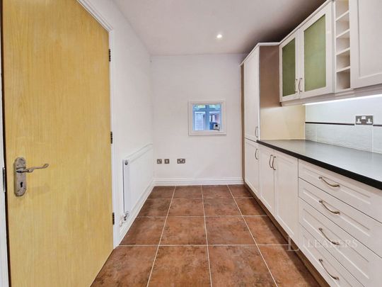 3 bedroom house to rent Brookwood Avenue, Eastleigh, SO50 - Photo 1