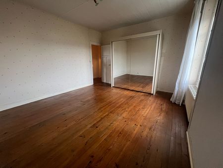 Location Maison 4 pièces 84m² - Photo 3